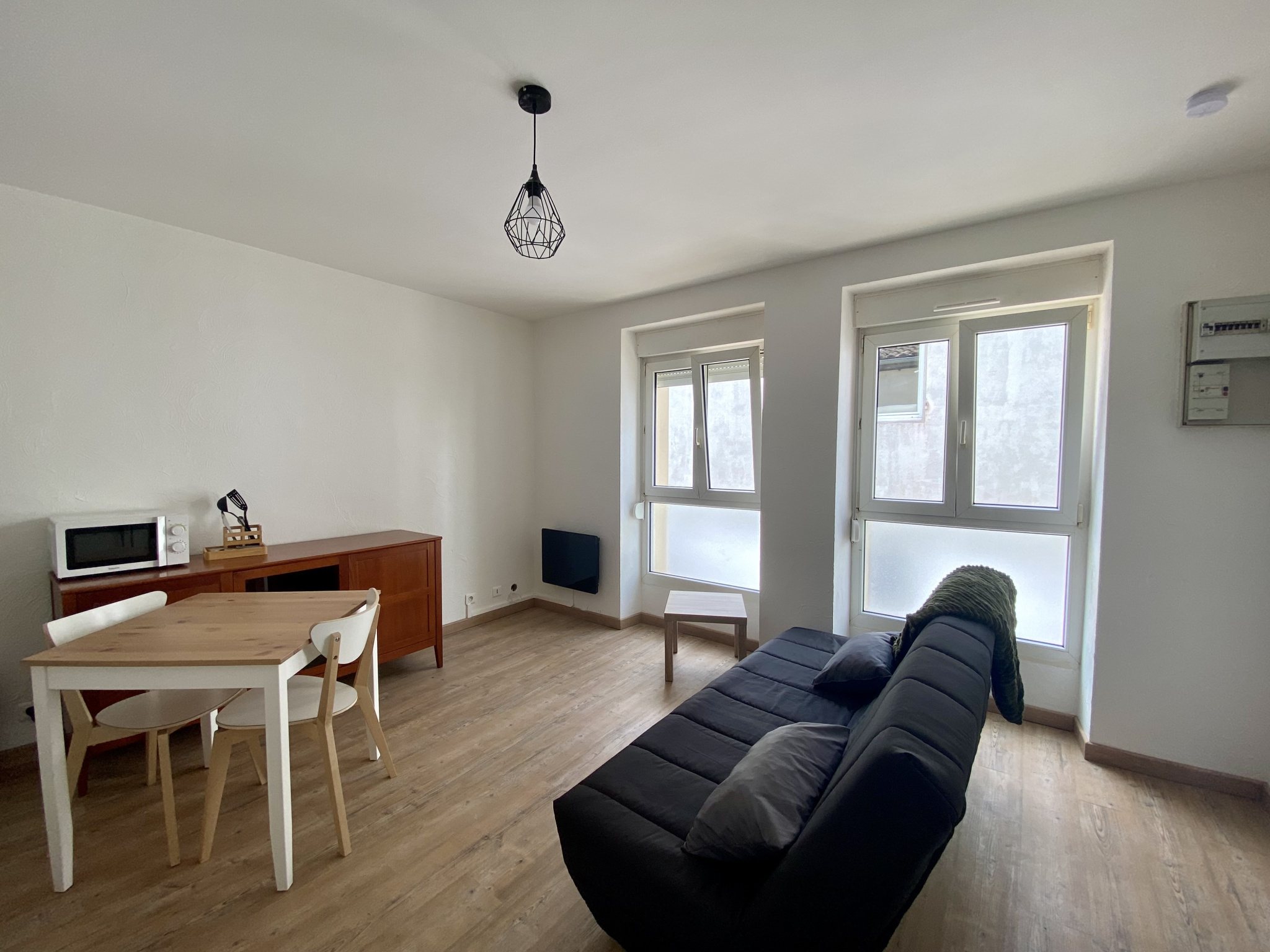 A VILLENEUVE SUR LOT, STUDIO MEUBLÉ RIVE DROITE