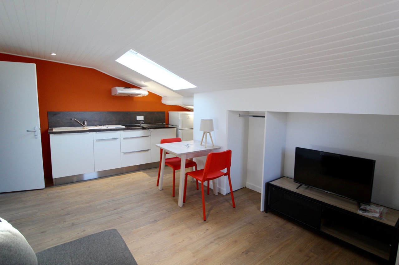 A VILLENEUVE SUR LOT, Studio meublé proche IFSI et CAMPUS connecté