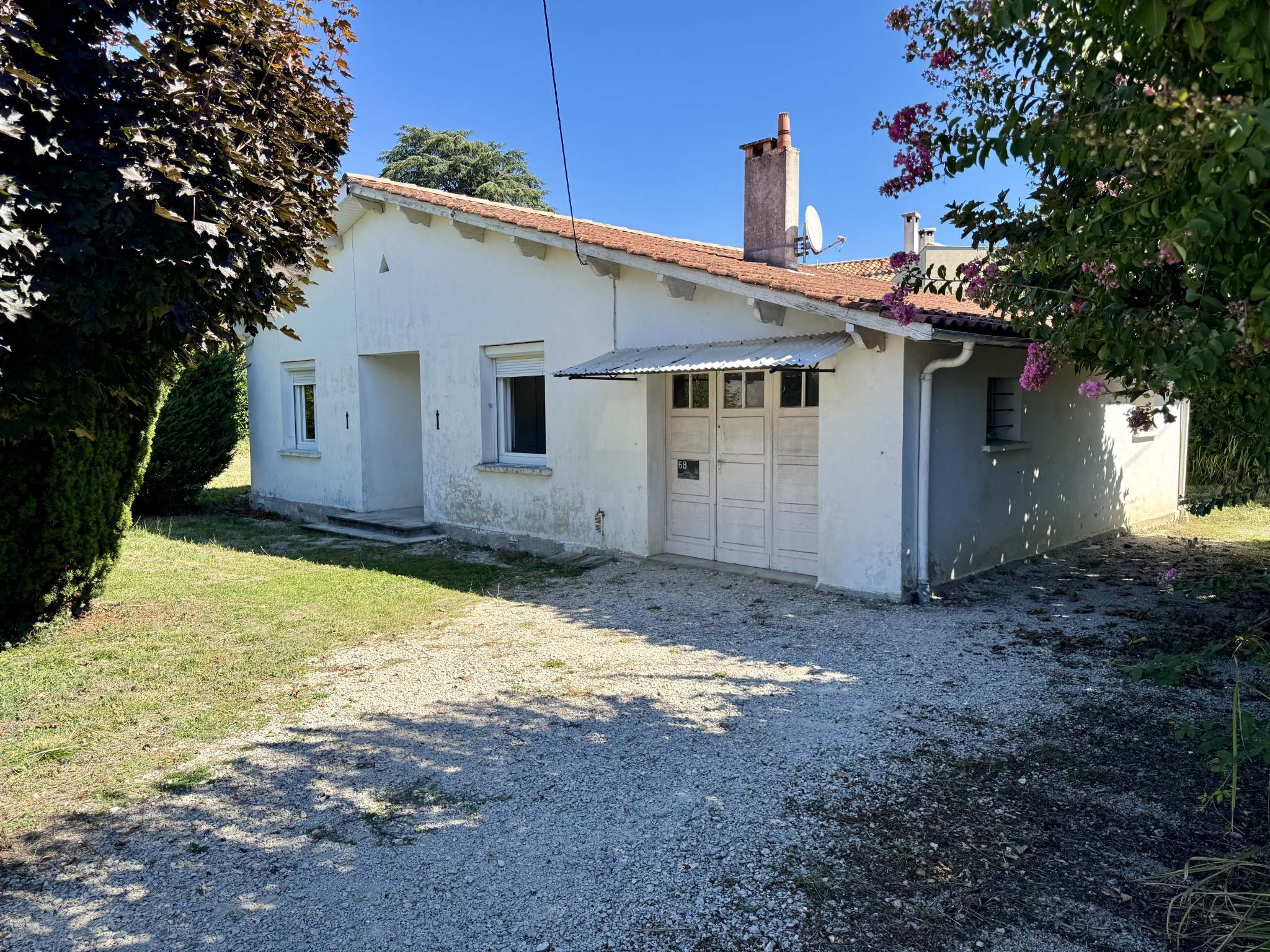 A VILLENEUVE SUR LOT, MAISON DE TYPE 3 AVEC JARDIN ET GARAGE