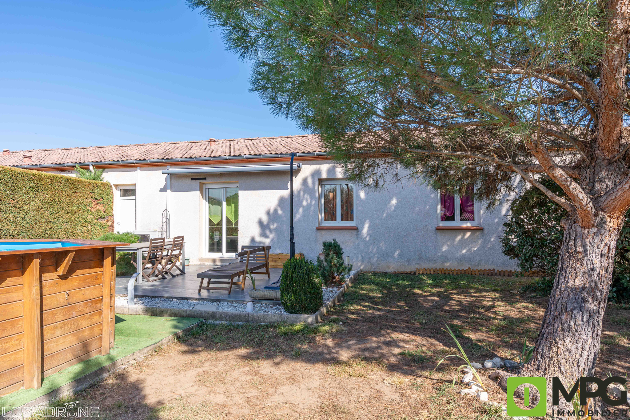 VILLENEUVE SUR LOT, maison de plain pied, 3 chambres, garage, jardin avec piscine hors sol
